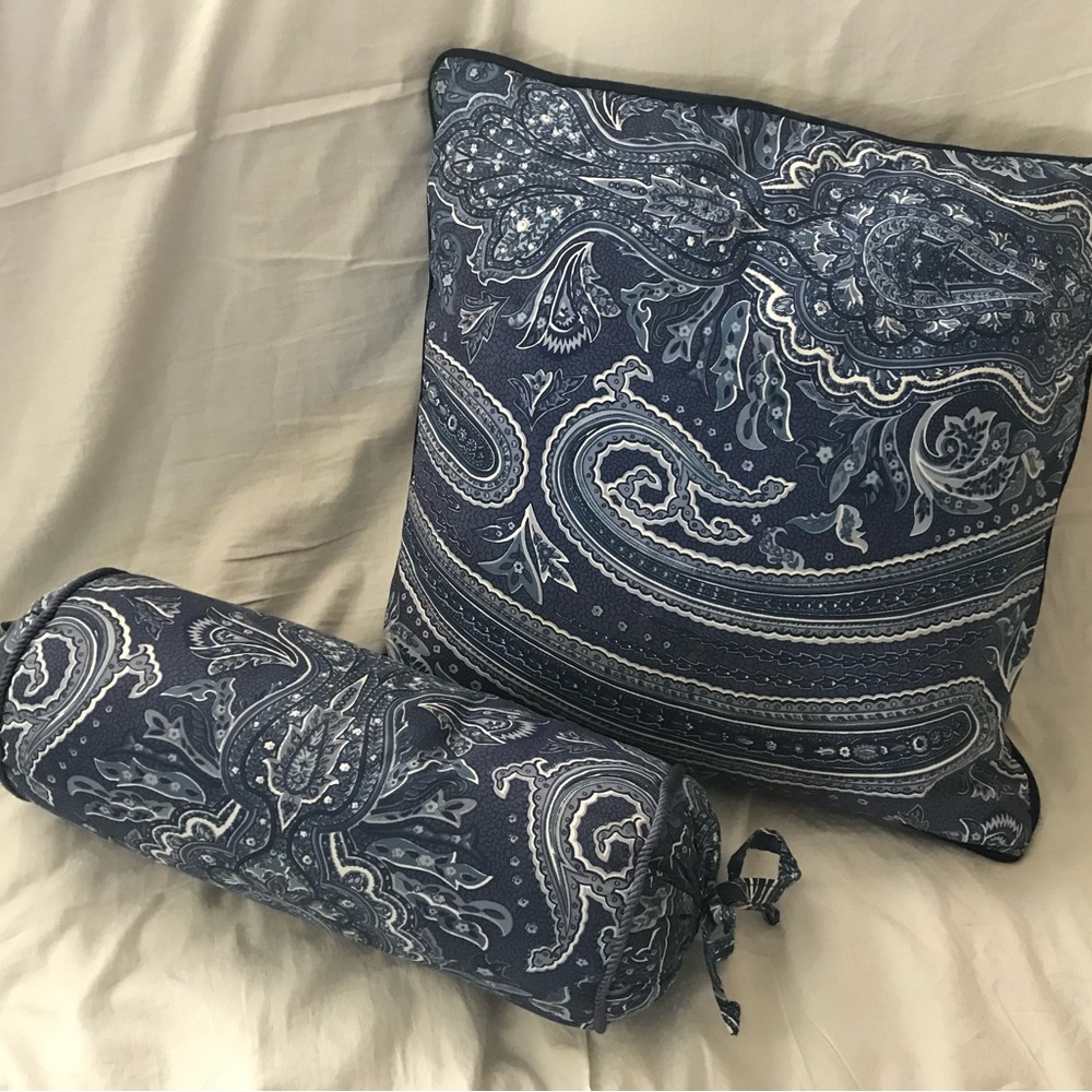 Ralph Lauren Putney Paisley Blue & White Paisley Accent Pillow Set